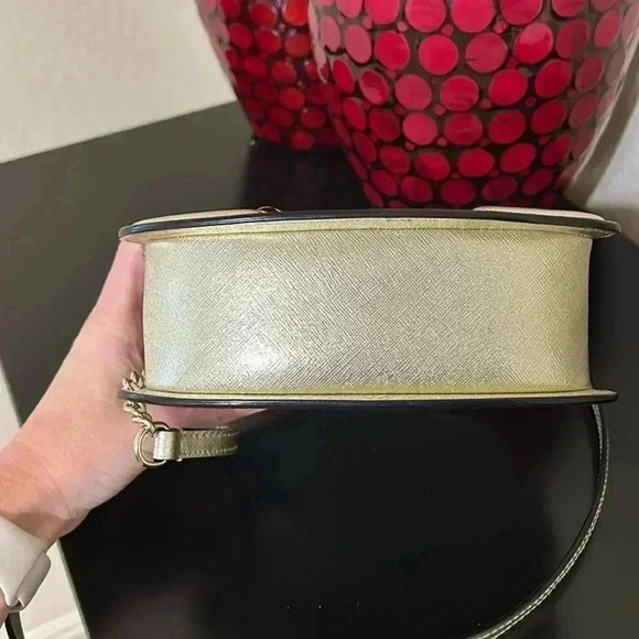 Kate Spade Beehive 🐝 Crossbody bag - Picture 10 of 10